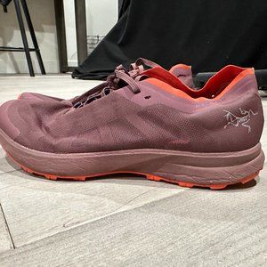 Arcteryx Norvan SL trail running shoes